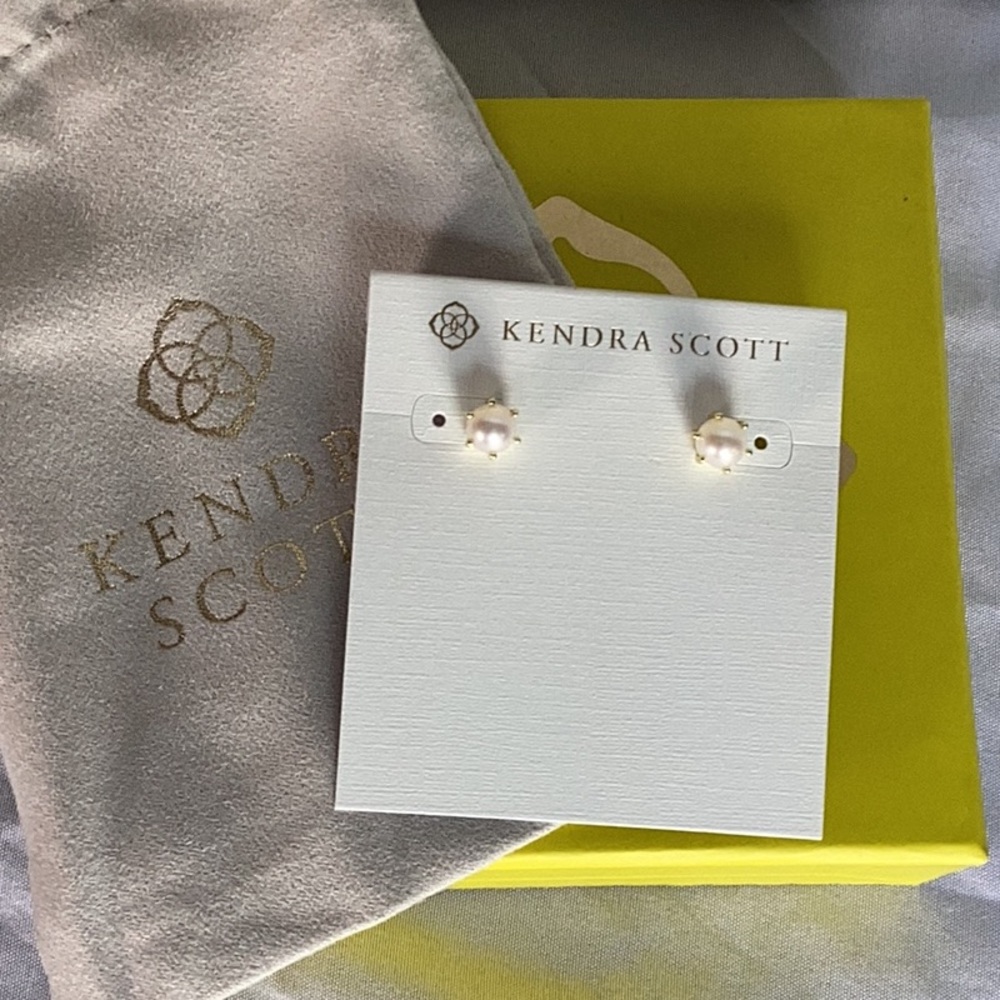 Kendra Scott Earrings